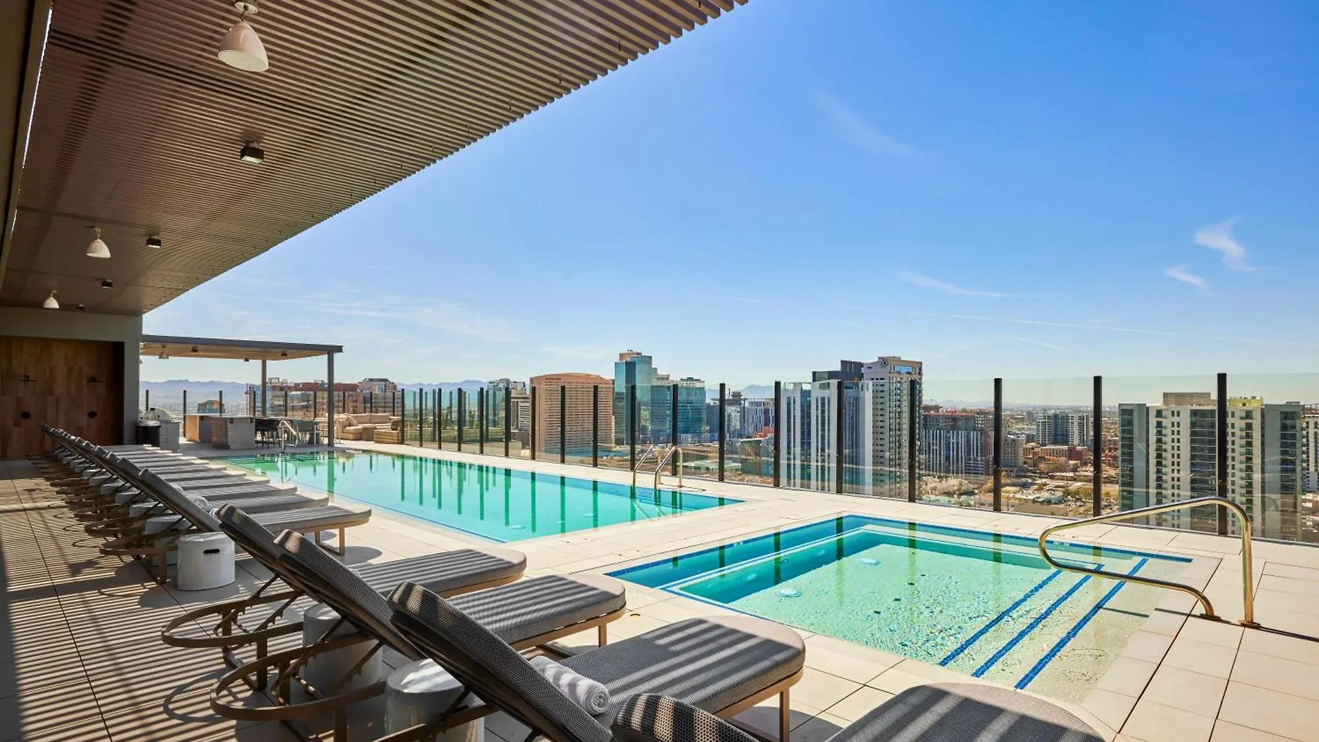 Global Luxury Suites At Downtown Phoenix